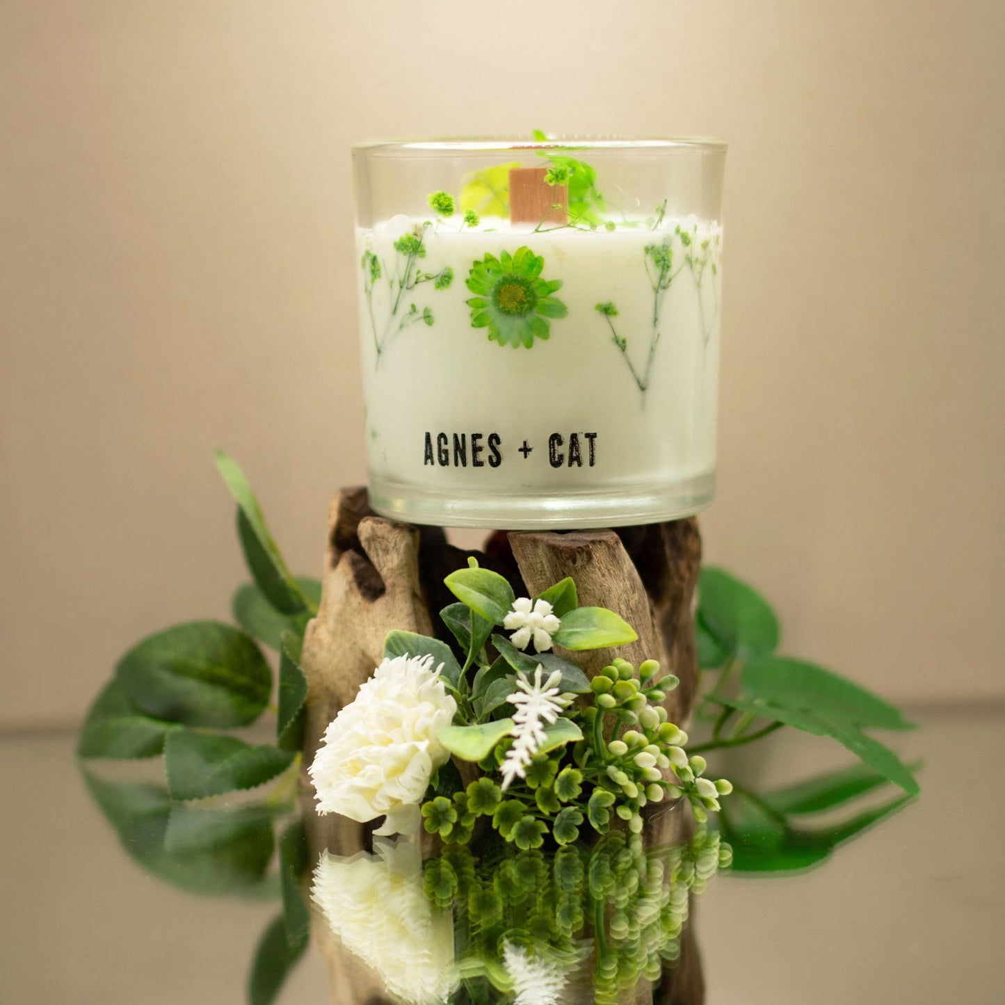 The Fellberry Botanical Candle